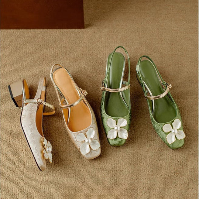 Susanna - Elegant Shoes with Floral Detail