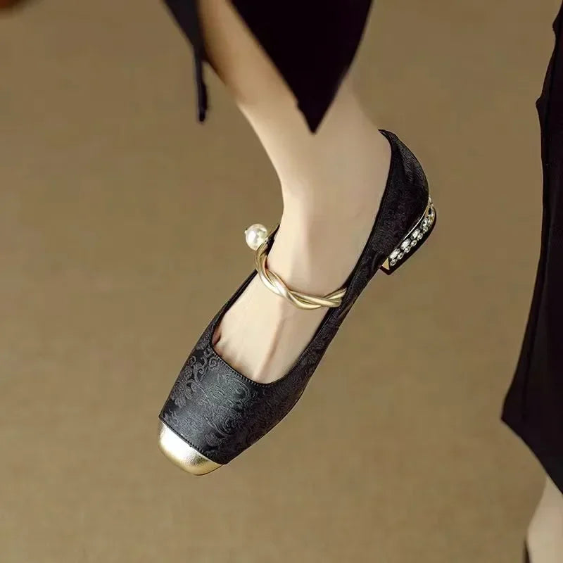 Delia - Refined Heeled Shoes