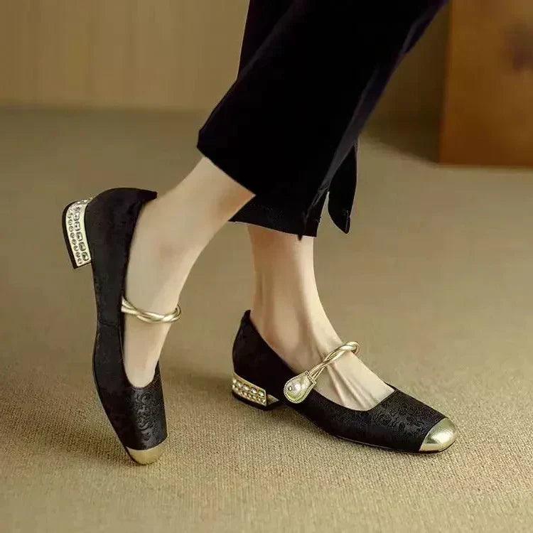 Delia - Refined Heeled Shoes