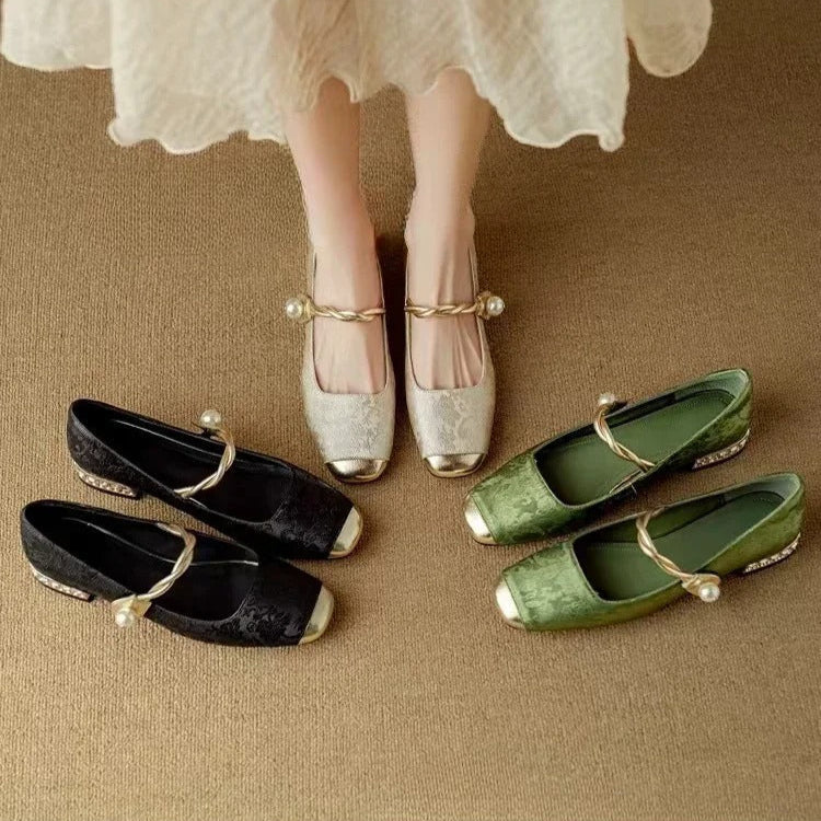 Delia - Refined Heeled Shoes