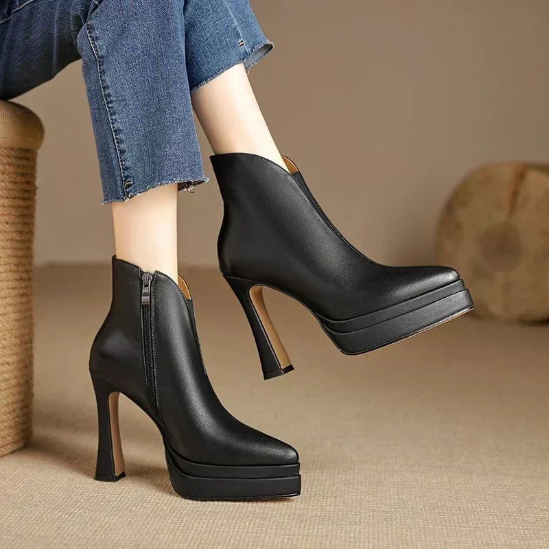 Vivienne - Retro Stiletto Boots
