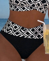 Sydney - Two-Piece Bikini with Cut-Out Bra and Diamond Pattern