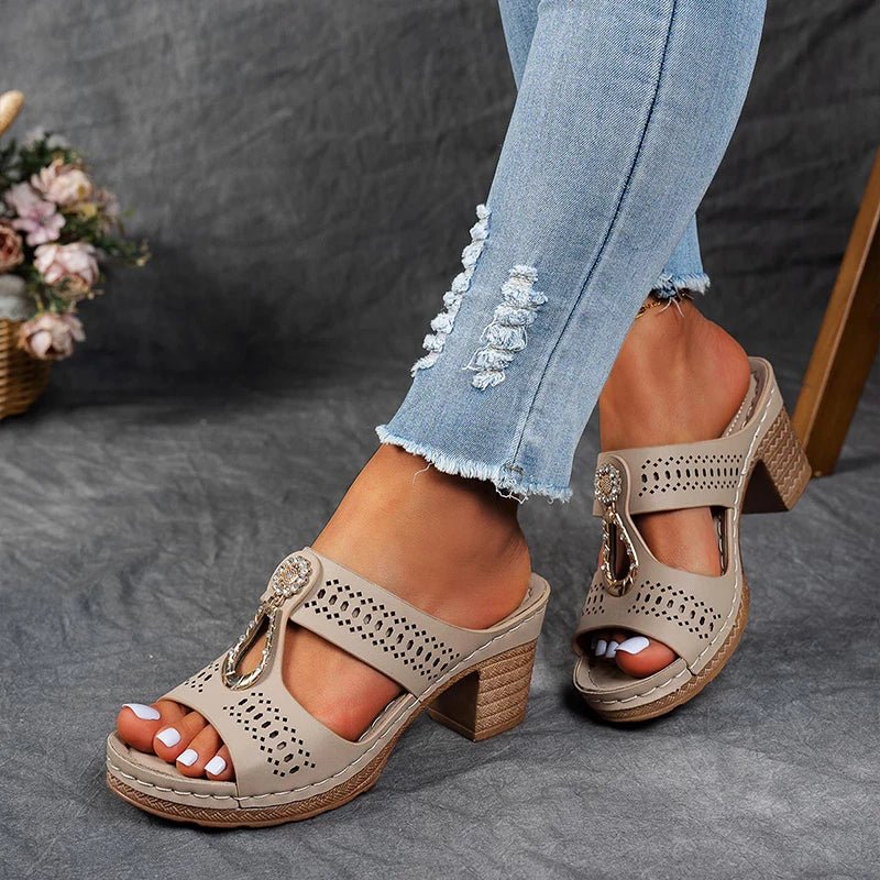 Noémie - Orthopaedic Sandals
