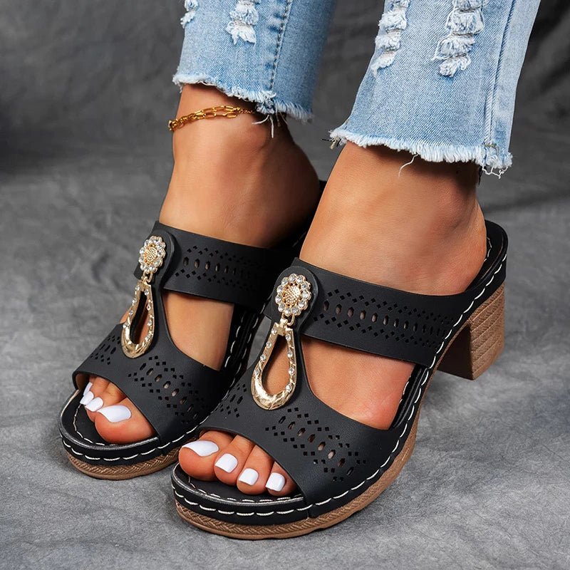 Noémie - Orthopaedic Sandals