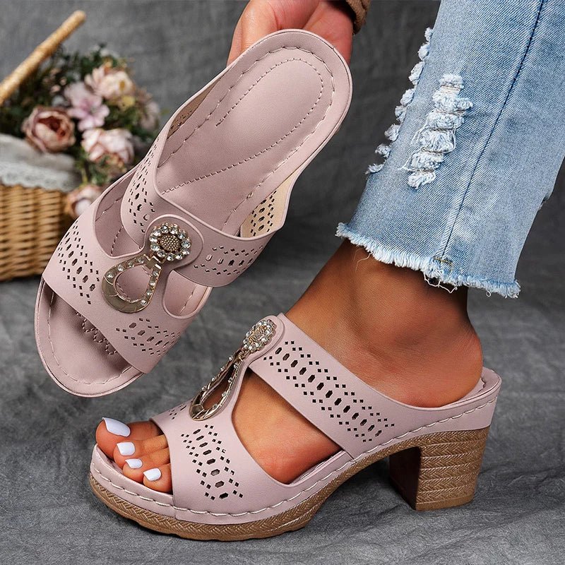 Noémie - Orthopaedic Sandals