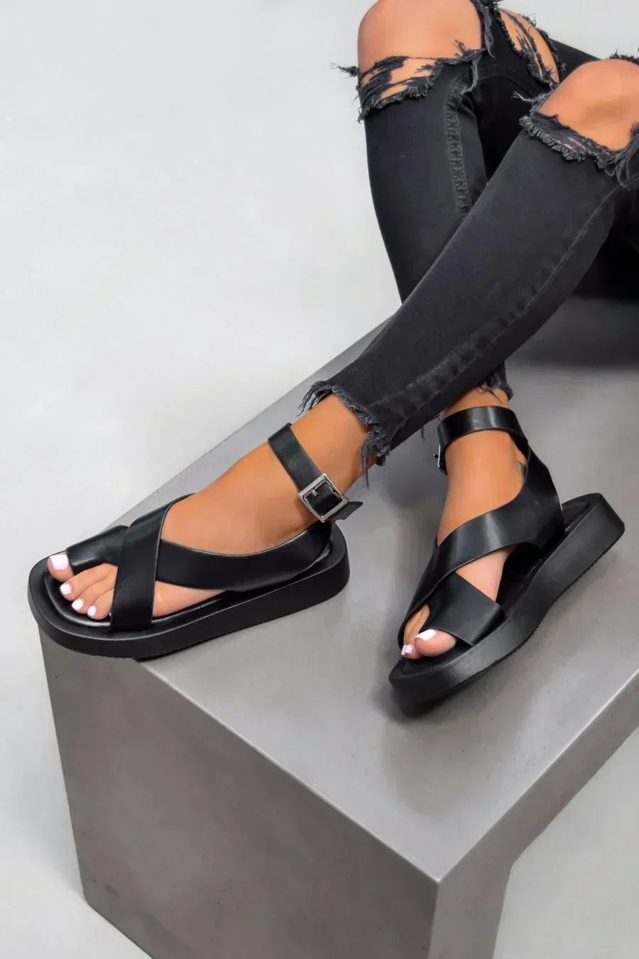Petra - Elegant & Casual Sandals