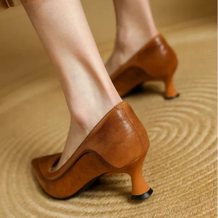 Fiona - Mid-Heel Pumps