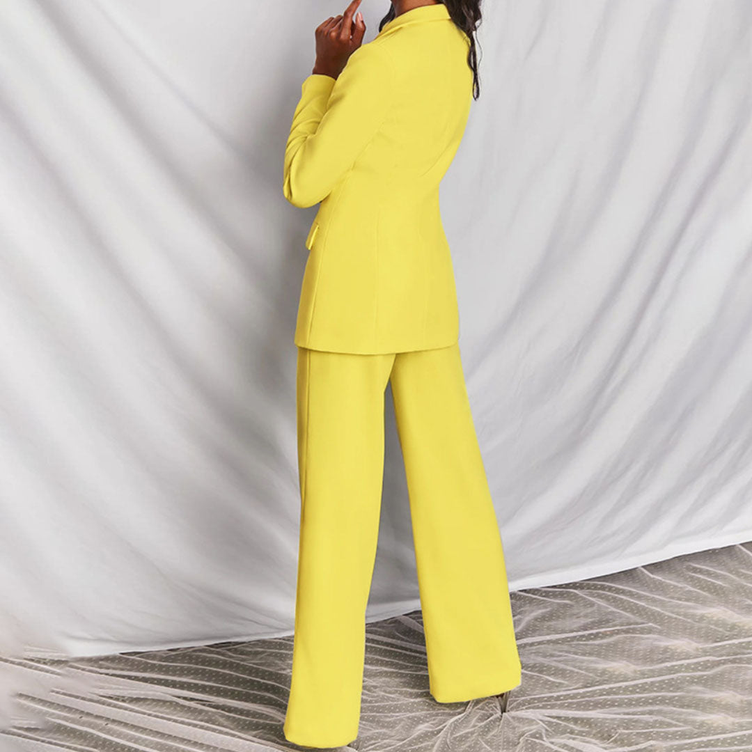 Lara - Elegant Blazer and Trousers