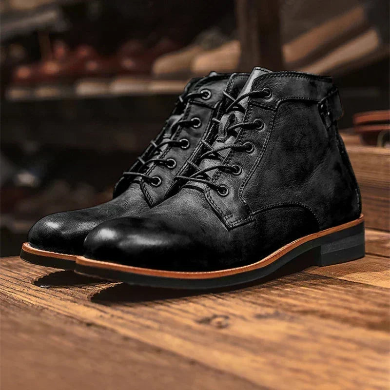 Noah - Brown Vintage-Style Lace-Up Boots