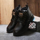 Hunter - Brown Lace-Up Boots with Vintage Finish