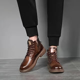 Hunter - Brown Lace-Up Boots with Vintage Finish