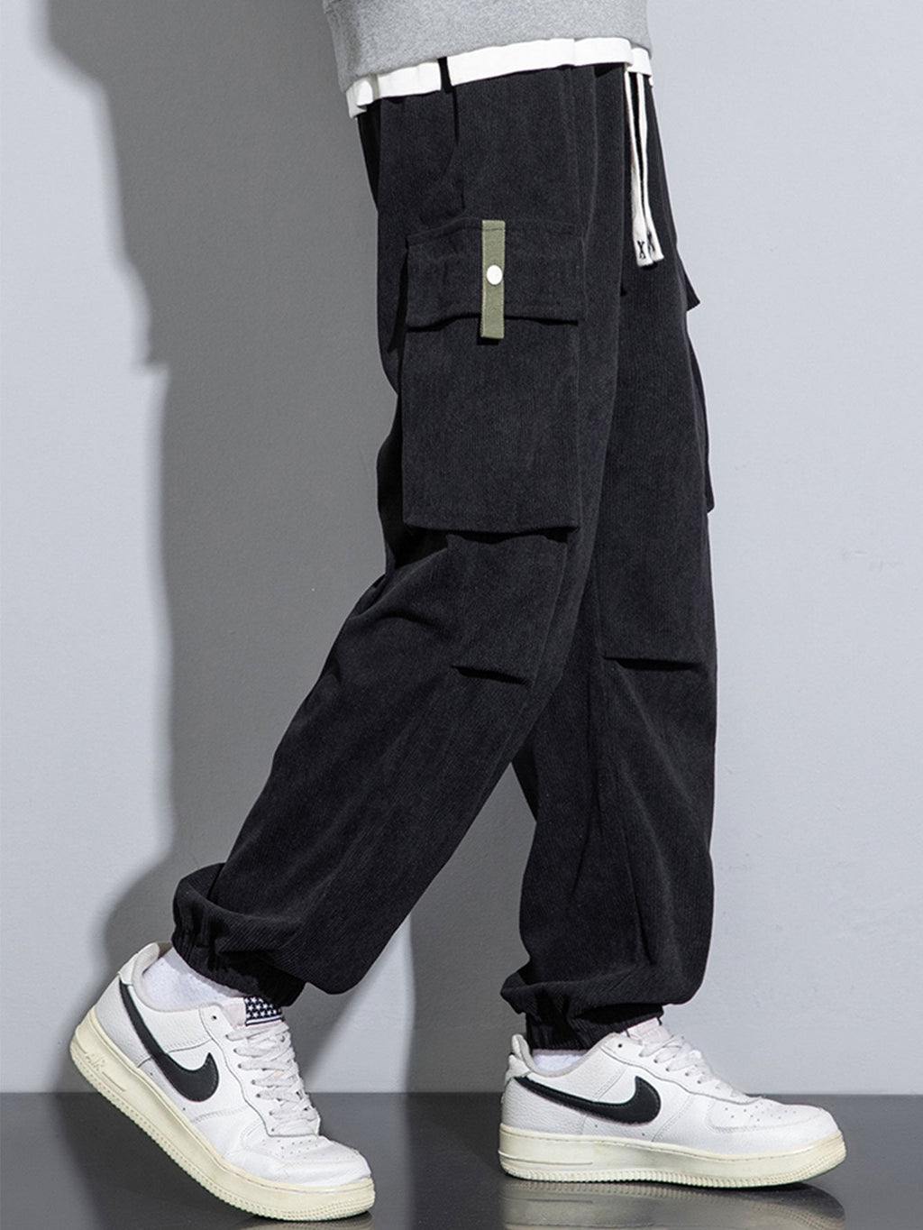 Simon - Corduroy Cargo Joggers