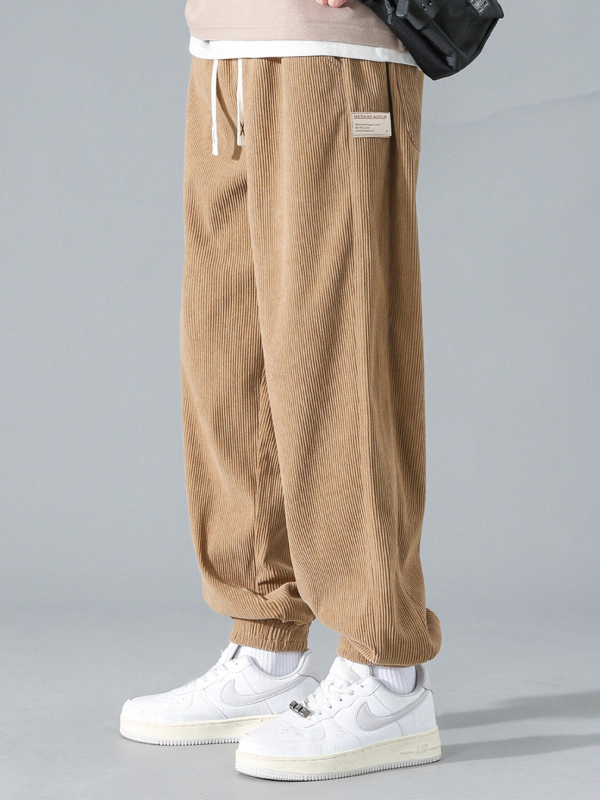 Francois - Corduroy Joggers with Drawstring