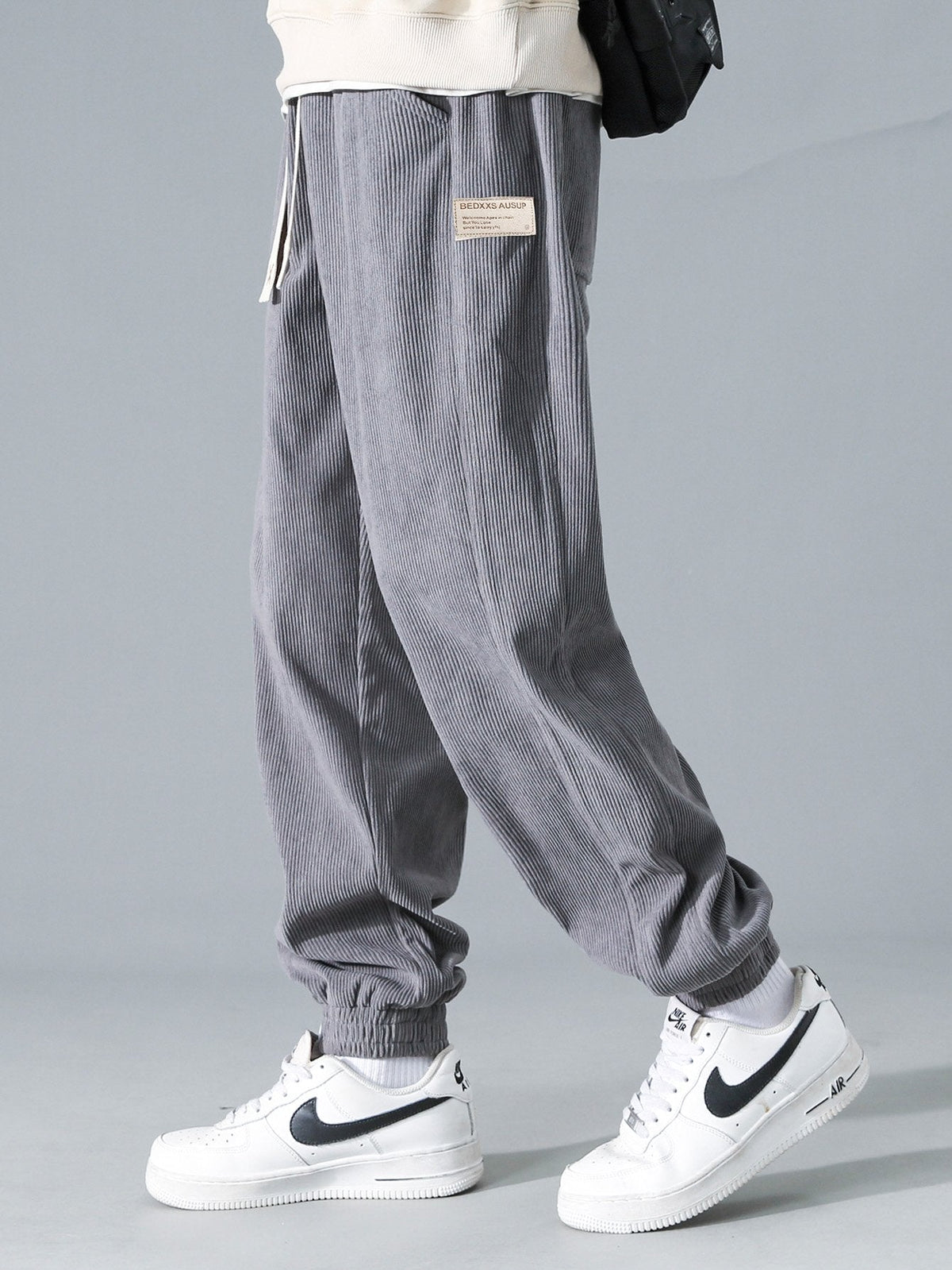 Francois - Corduroy Joggers with Drawstring