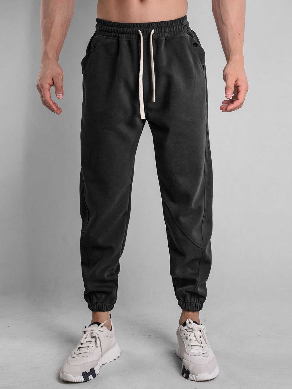 Gilles - Joggers with Button Pockets