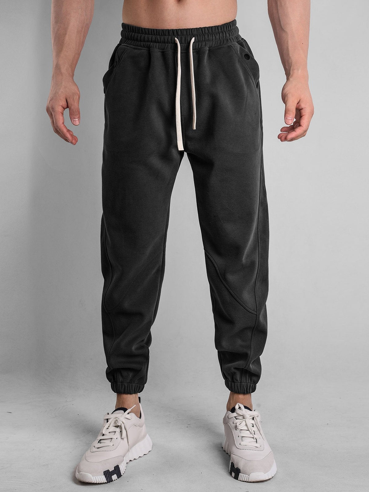 Gilles - Joggers with Button Pockets