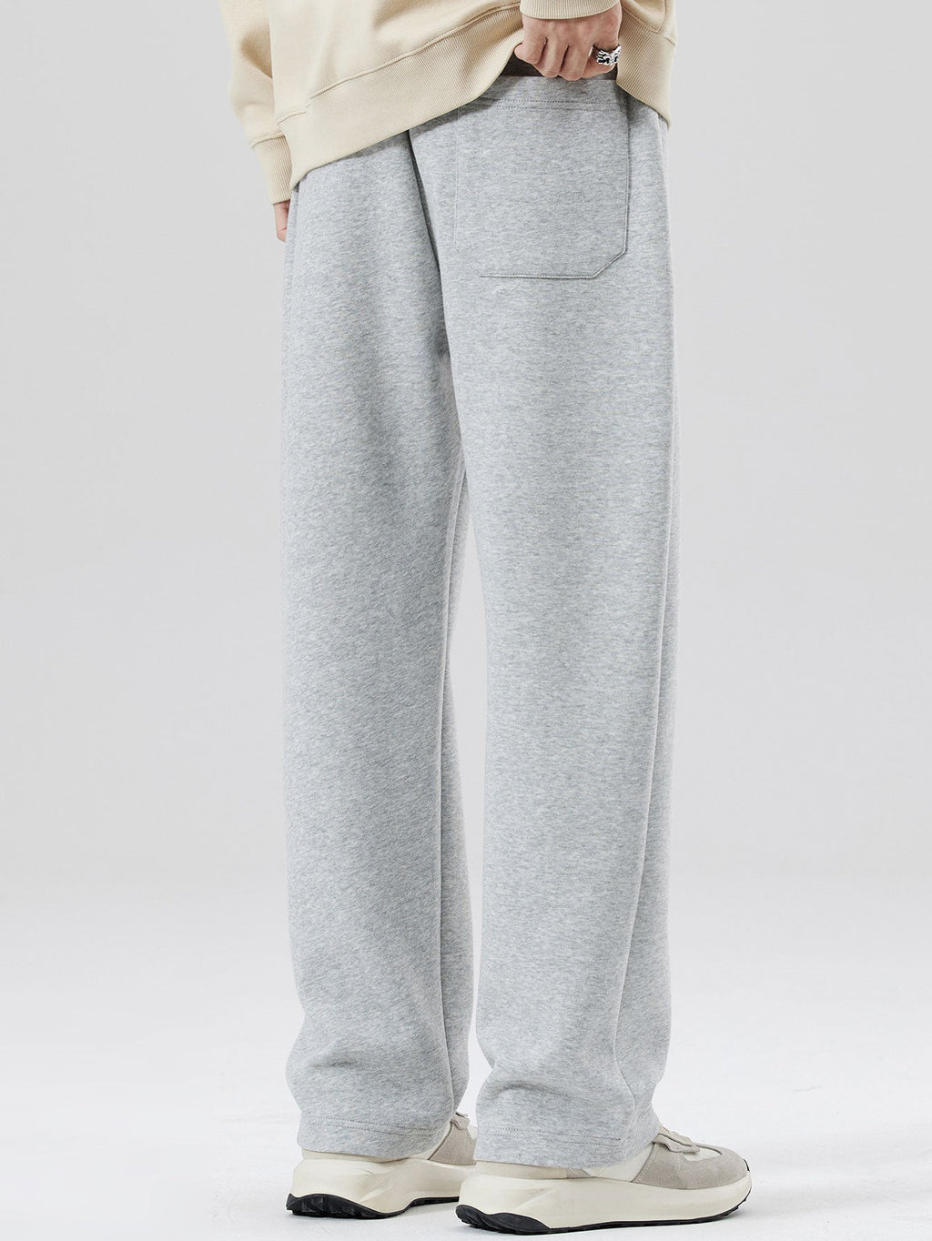 Justin - Pleated Sweatpants