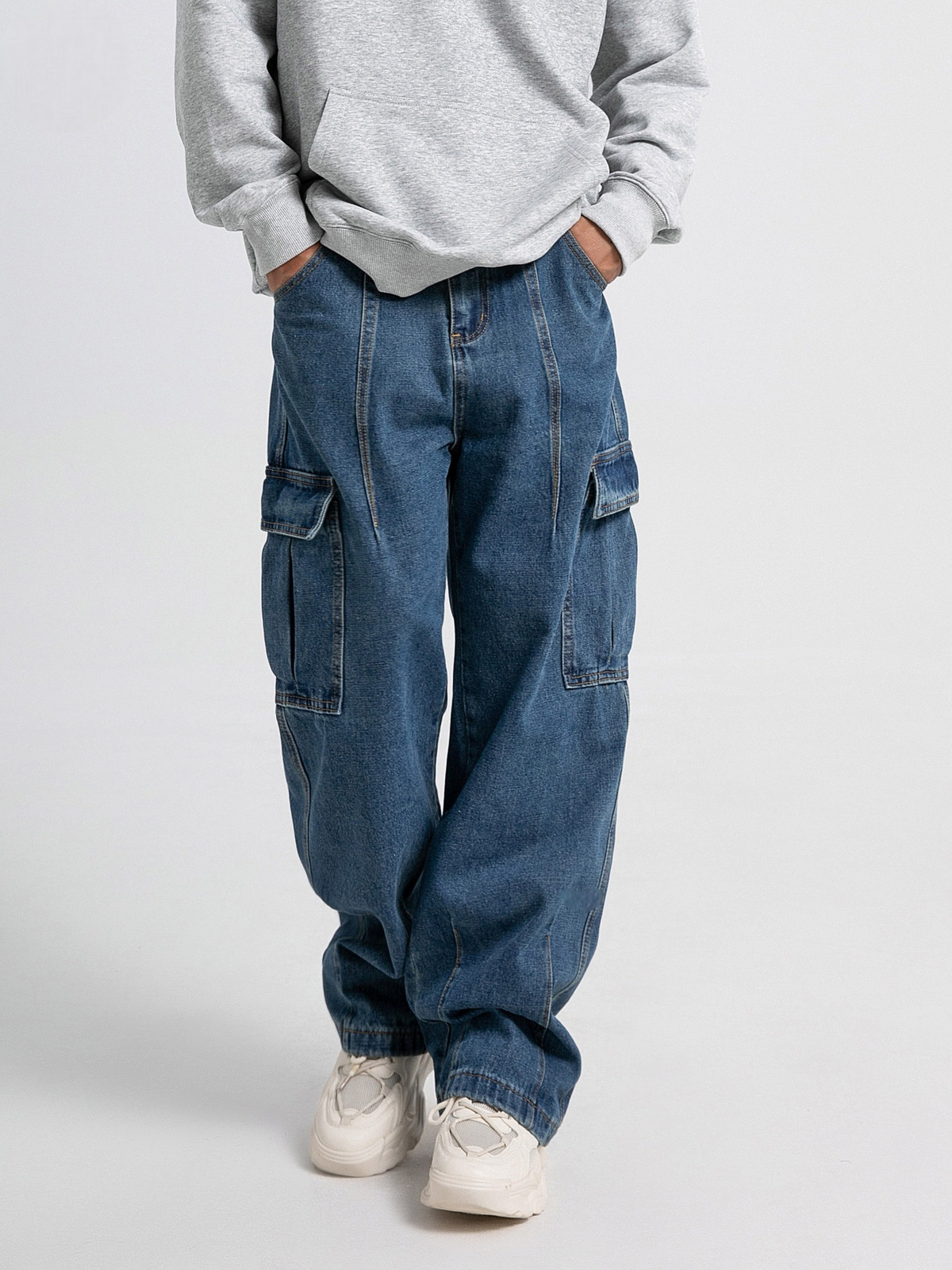 Colton - Relaxed Fit Cargo Jeans