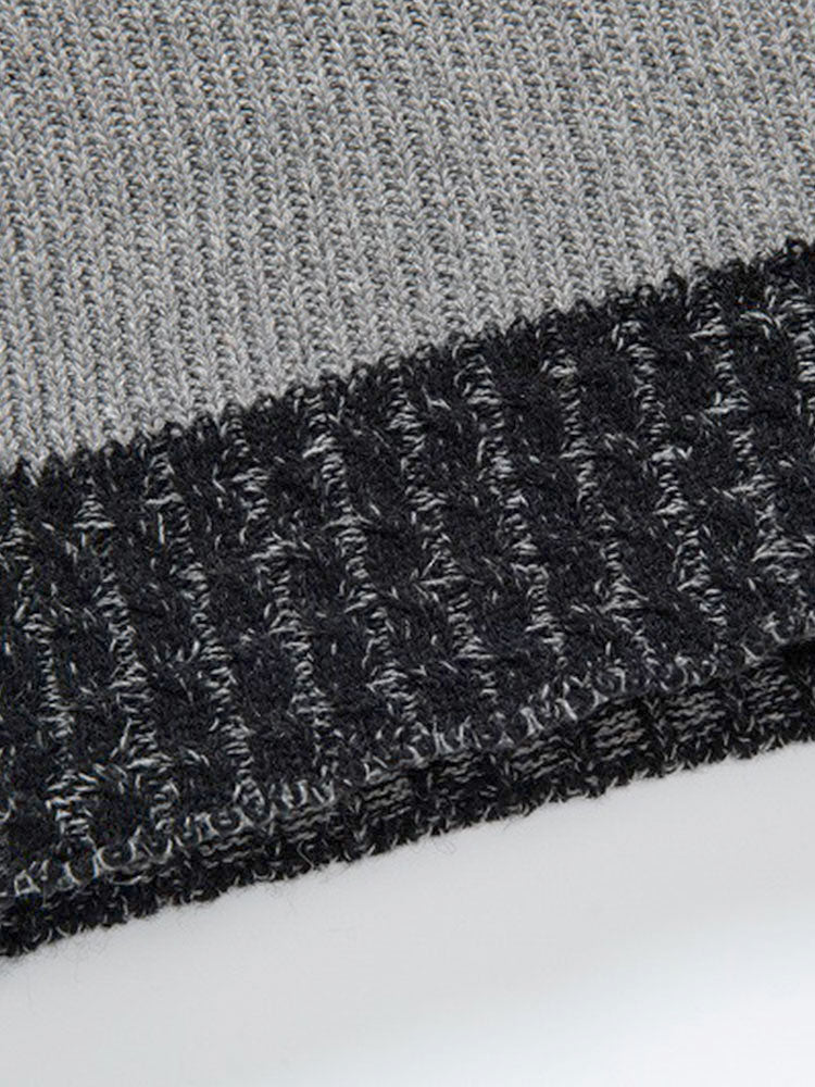 Nash - Contrast Turtleneck Sweater