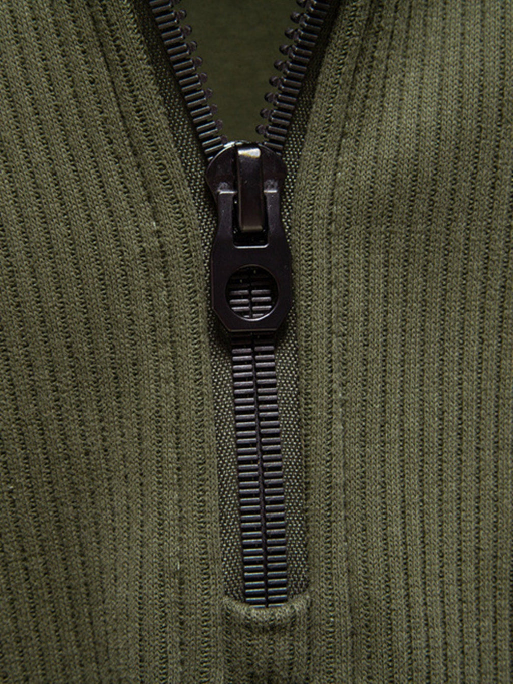 Bruce - Ribbed Raglan Mock Neck Quarter-Zip Sweater