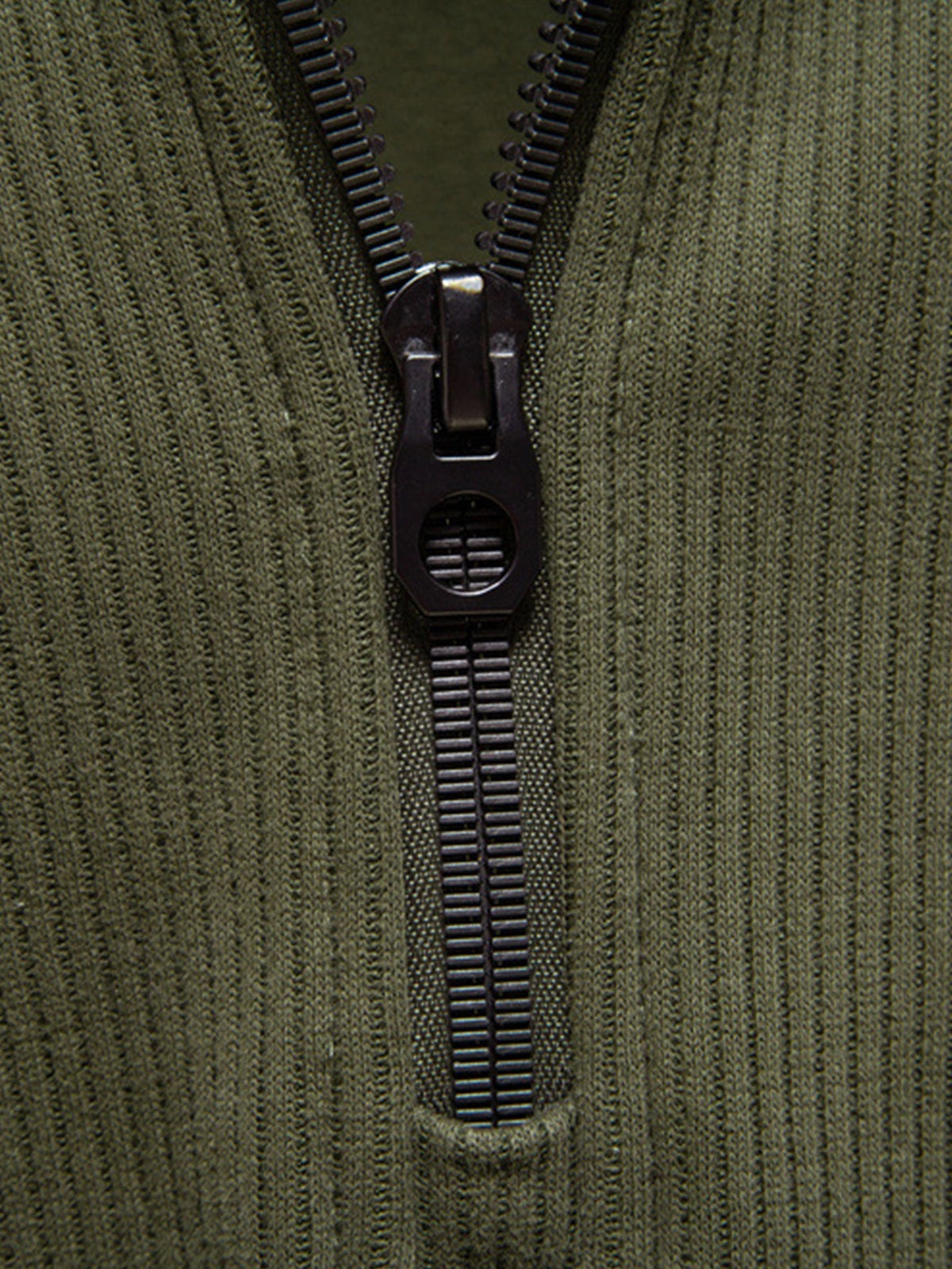 Bruce - Ribbed Raglan Mock Neck Quarter-Zip Sweater