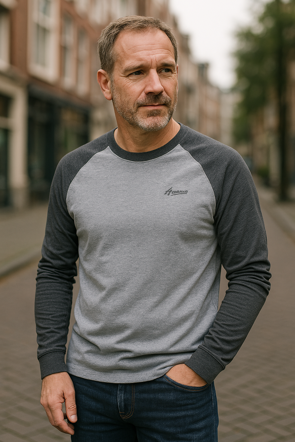 Eva Chester Long Sleeve Longline T-Shirt for Men – photo 8